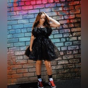 Tulle Strapless Black Dress with Satin Bow.